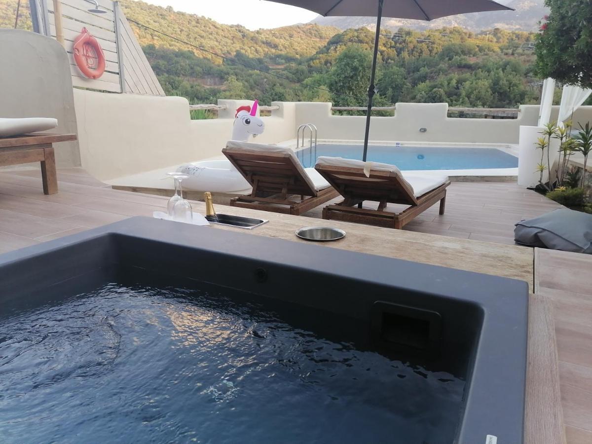 Verekinthos Villas - Pool, Hot Tub, Bbq, Kids Playground, Stunning Mountain Views Yerolákkos Buitenkant foto