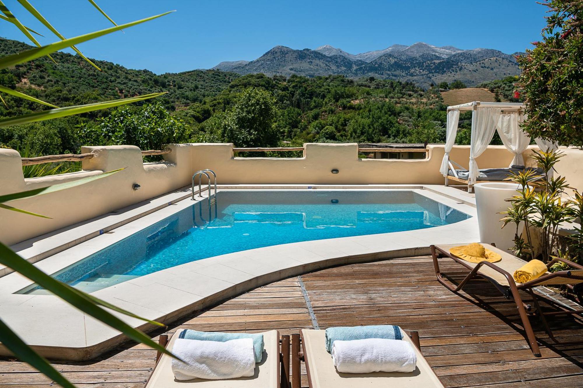 Verekinthos Villas - Pool, Hot Tub, Bbq, Kids Playground, Stunning Mountain Views Yerolákkos Buitenkant foto